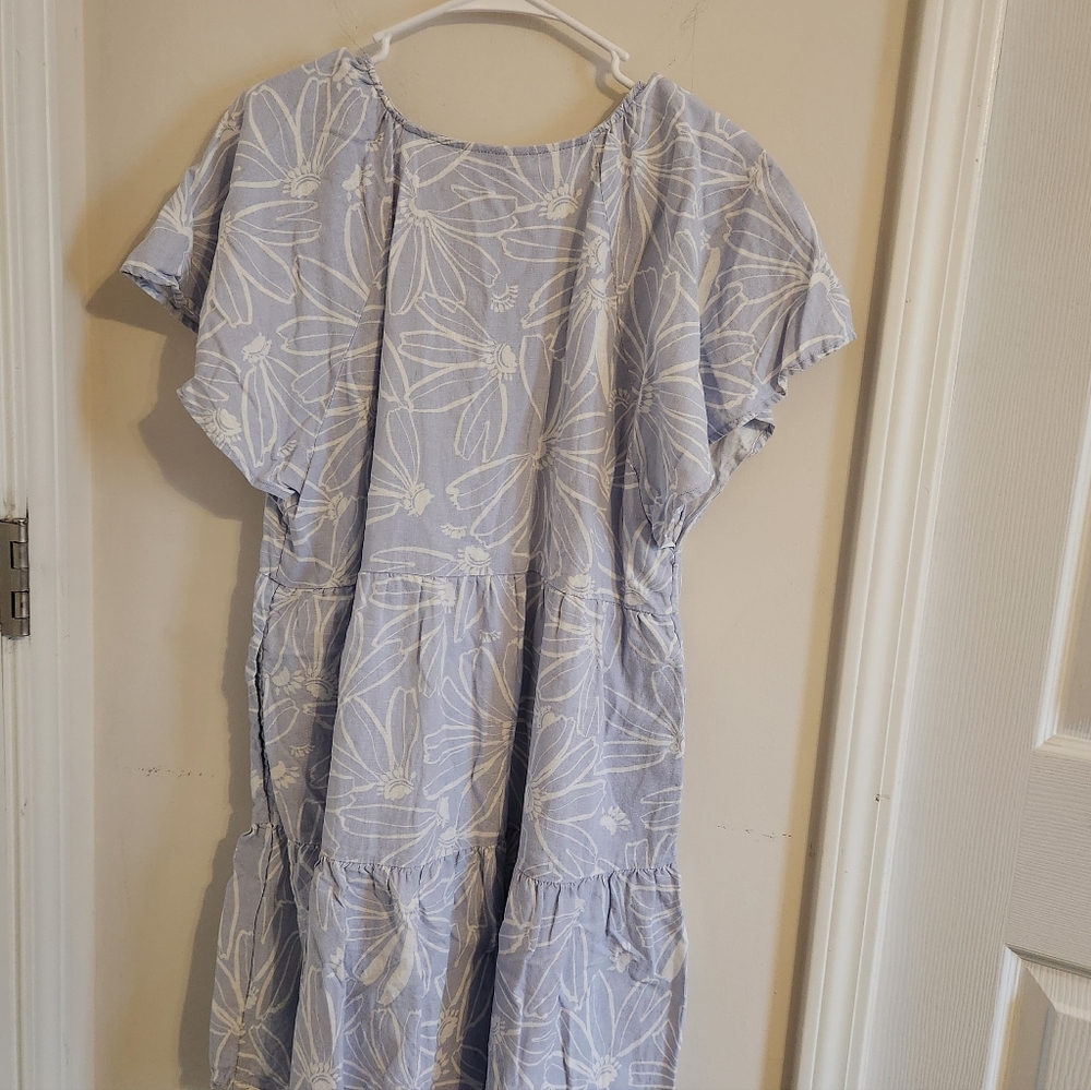 Universal Thread Light Blue  White Floral V-Neck Tiered Dress Large - Picture 5 of 5